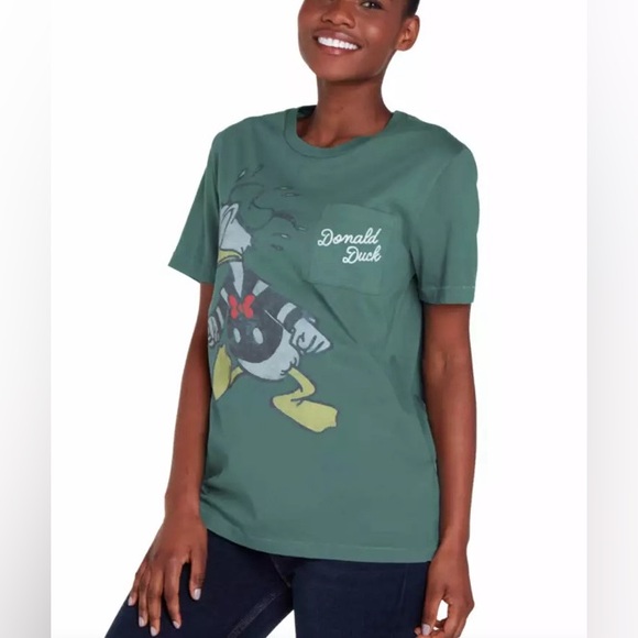Large Men's  Donald Duck Unisex Pocket Tee Disney Tee Shirt NWT - Picture 2 of 9